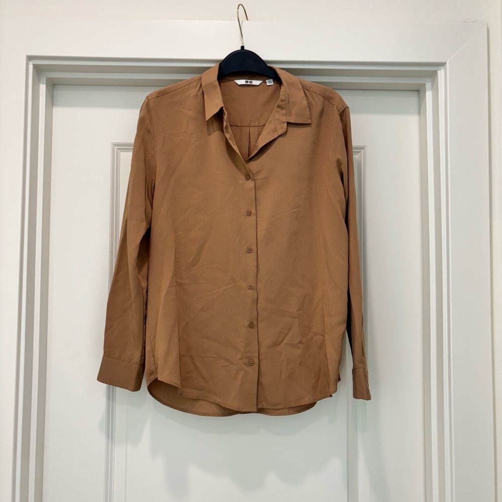 Uniqlo Lightweight Button-Up Shirt in Camel